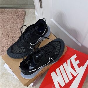 Nike Air Zoom Terra Kiger 8 – Black / Anthracite / Wolf Grey Trail Running Shoes